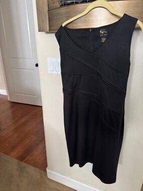 Serena Williams Black Sleeveless V-Neck Midi Sheath Dress